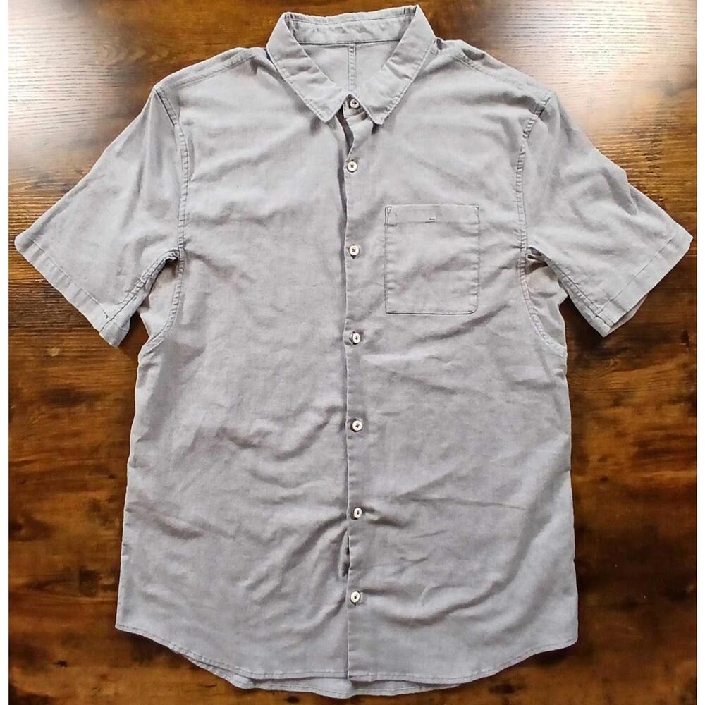 Lululemon Shirt Adult Gray Button Up Front Pocket Collar Logo Mens Size Large